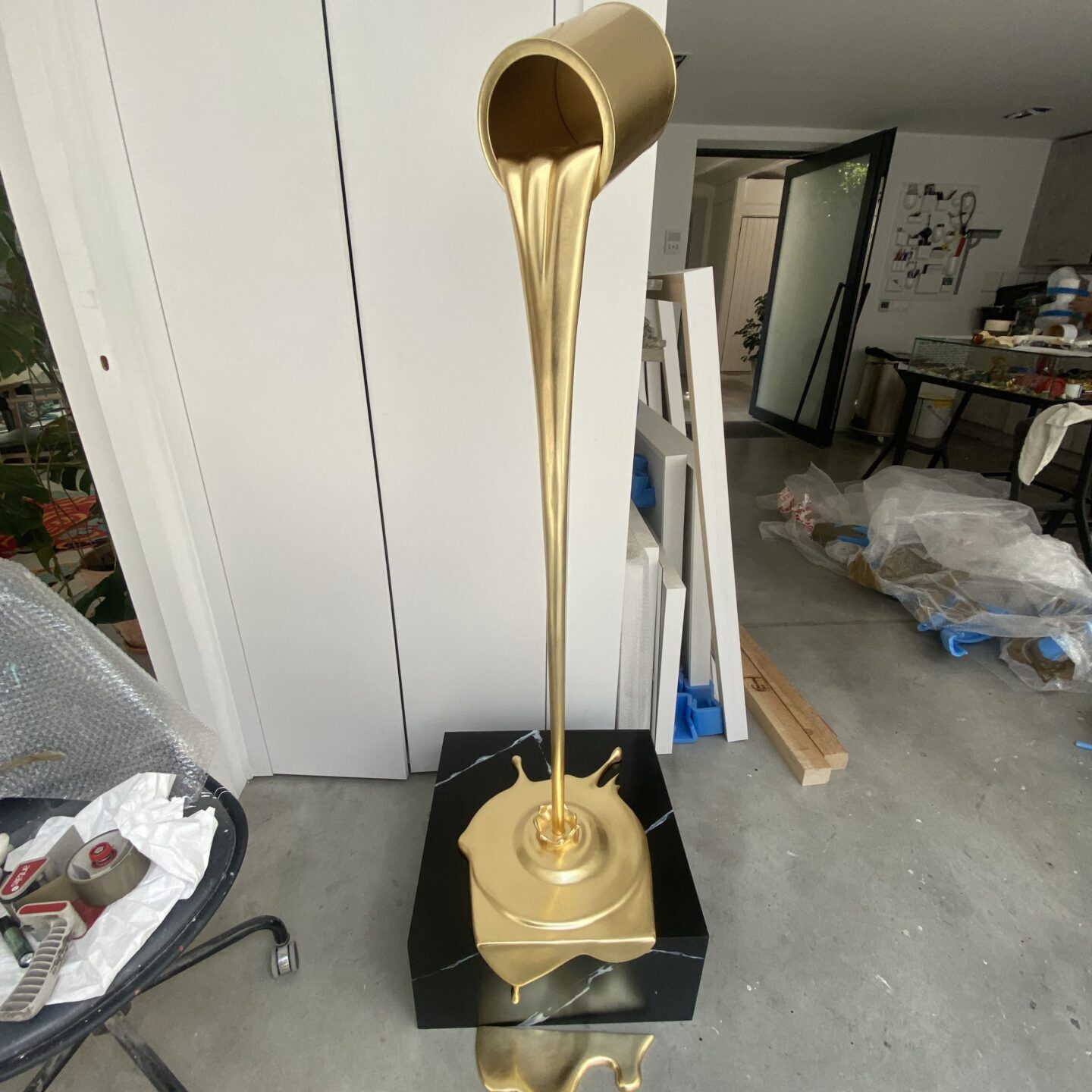 Flow-2.0-or-80-cm-soble-marbre-noire