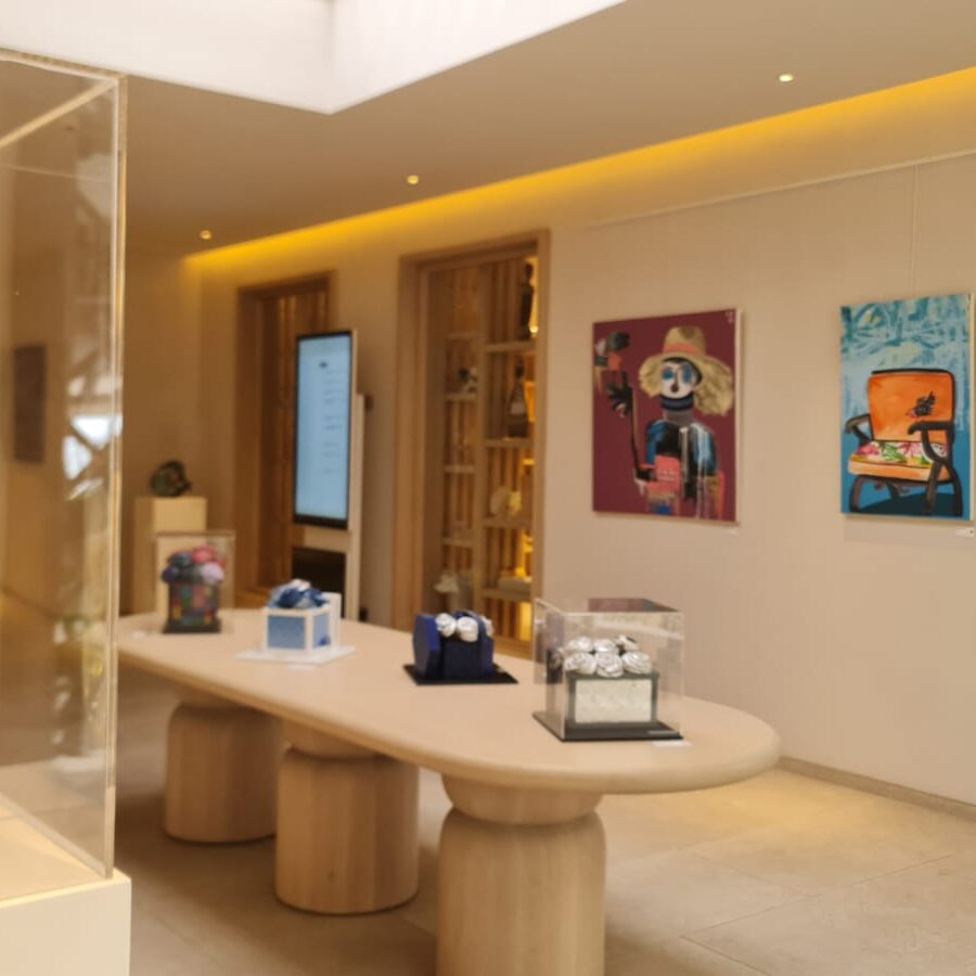 LuxBelleMare1 Galerie Adamah Fine Arts @ LUX* Belle Mare